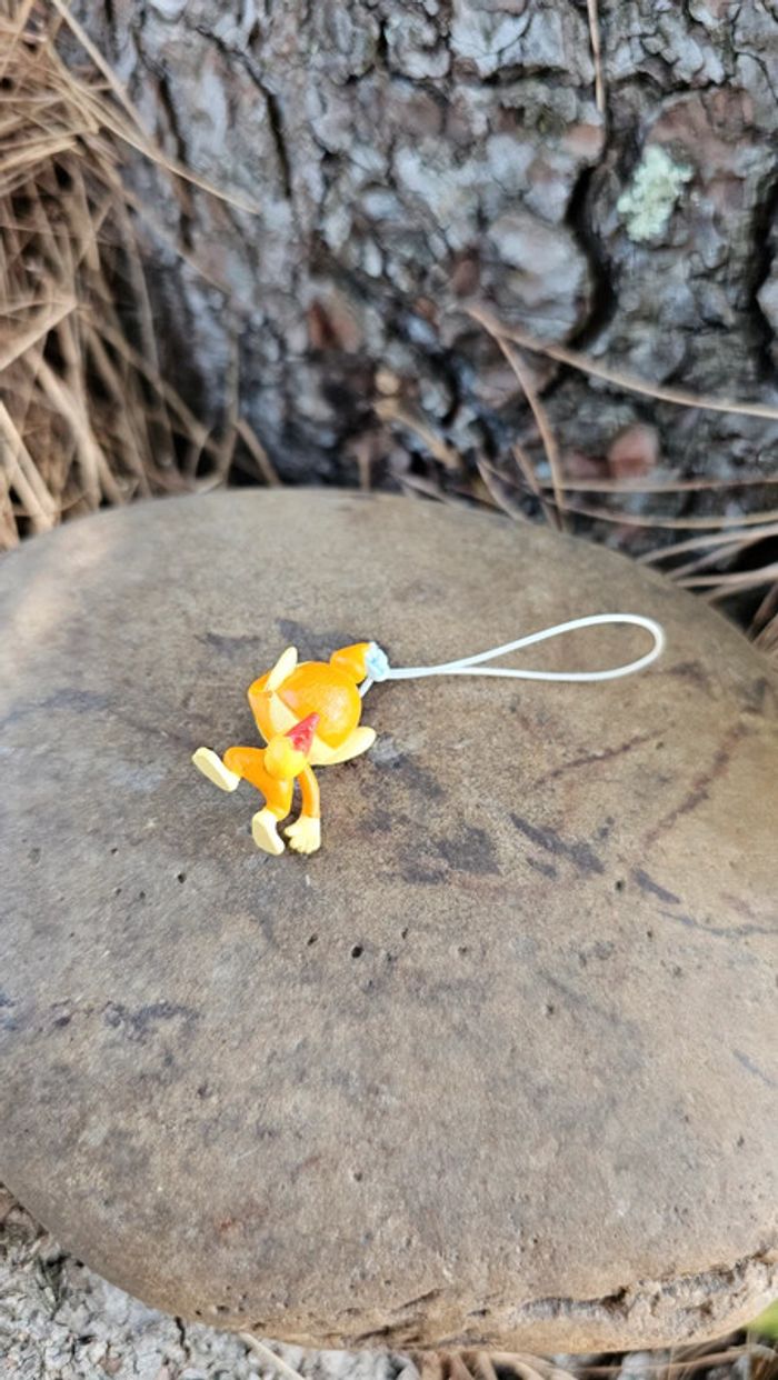 Super petite figurine Pokemon Nintendo porte clé Ouisticram - photo numéro 3