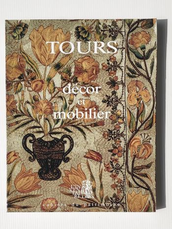 Tours, Décor et mobilier