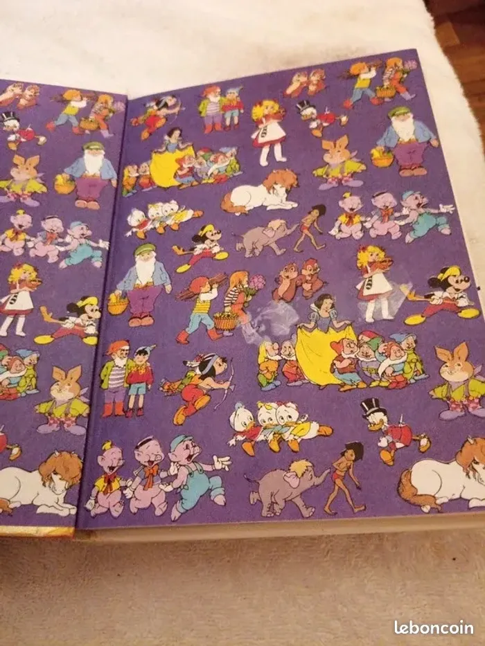 Livre Mickey Club Juniors Hiawatha Walt Disney - photo numéro 2