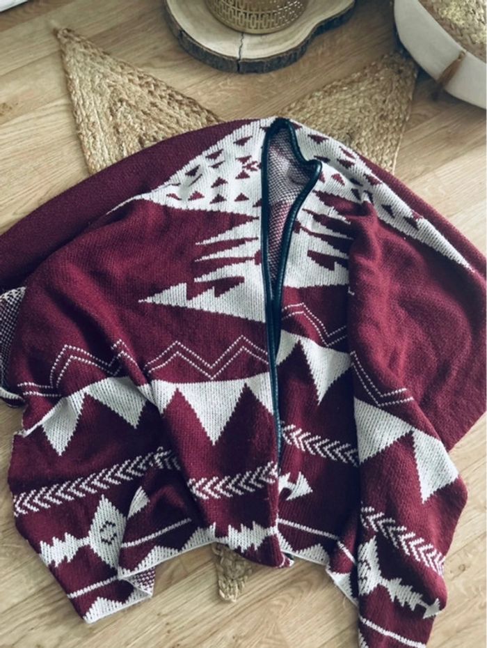 Jolie poncho couleur burgundy taille unique - photo numéro 4