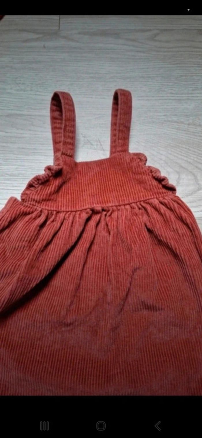 Robe à bretelles tissu côtelé Kiabi 12mois 74cm 👻 - photo numéro 2