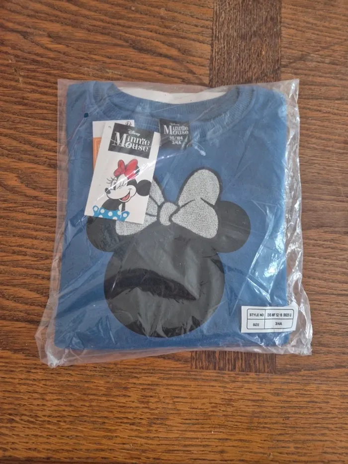 Pull minnie 3-4 ans (98-104 cm) - photo numéro 2