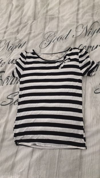 Tee-shirts rayé noir et blanc