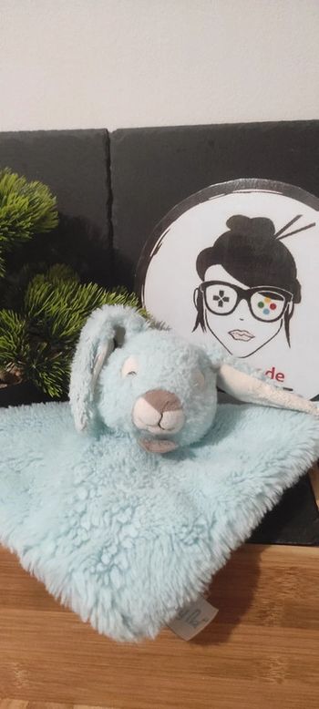 Doudou plat Lapin fourrure bleu blanc Les Flocons baby nat bn0300 menthe