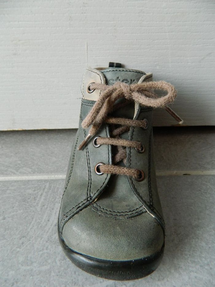 Chaussures en cuir T 20 "Aster" neuves - photo numéro 2