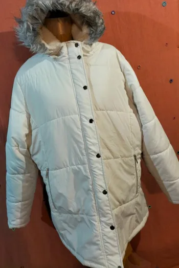 Manteau blanc taille 54/56
