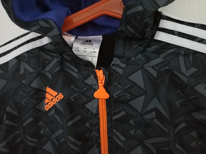 Jogging predator Adidas 6/9m quasi neuf - photo numéro 3