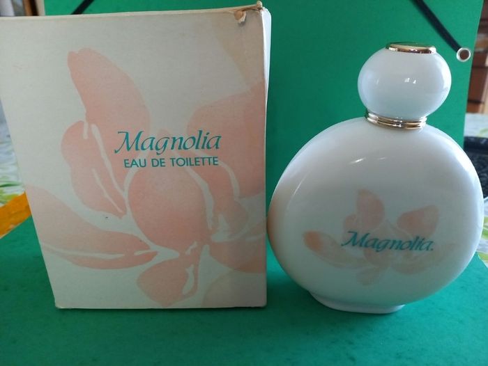Eau de toilette magnolia Yves rocher plein Dans Sa Boite Vintage
