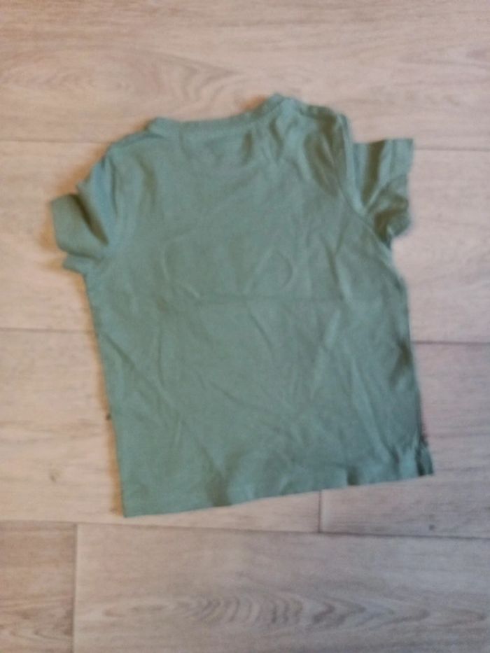 6. T-shirt 🦖 Palomino C&A 104 - photo numéro 2