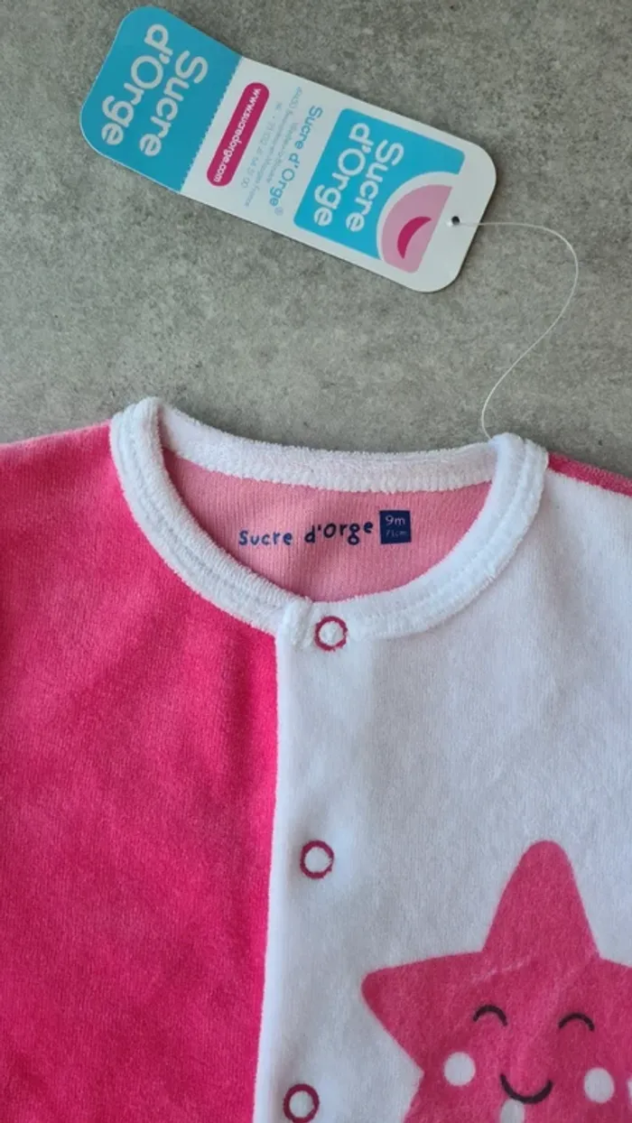 Pyjama sucre d'orge 9 mois neuf avec etiquette - photo numéro 3