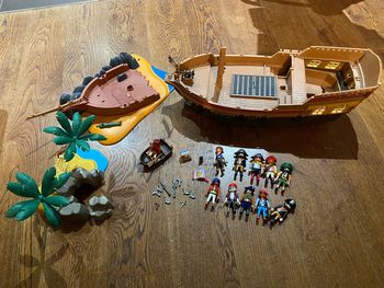 Playmobil pirate bateau île aux trésor