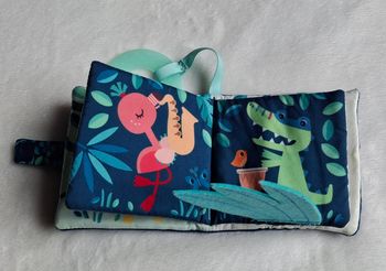 Livre imagier en tissu / Liliputiens