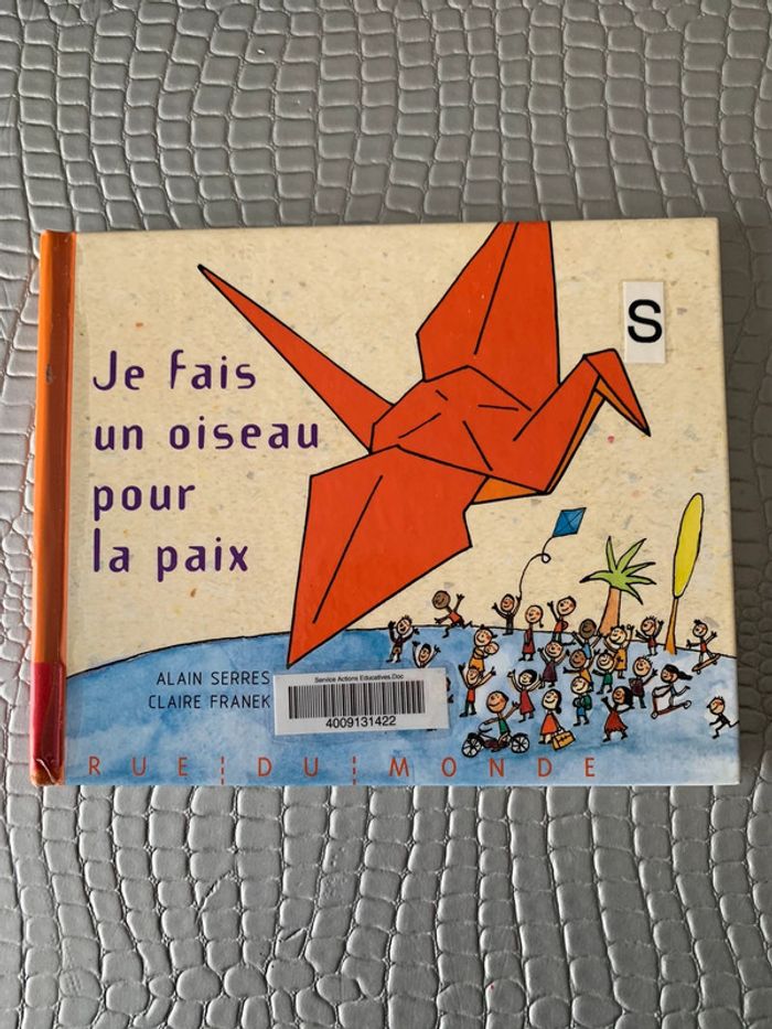 Livre : Je fais un oiseau pour la paix