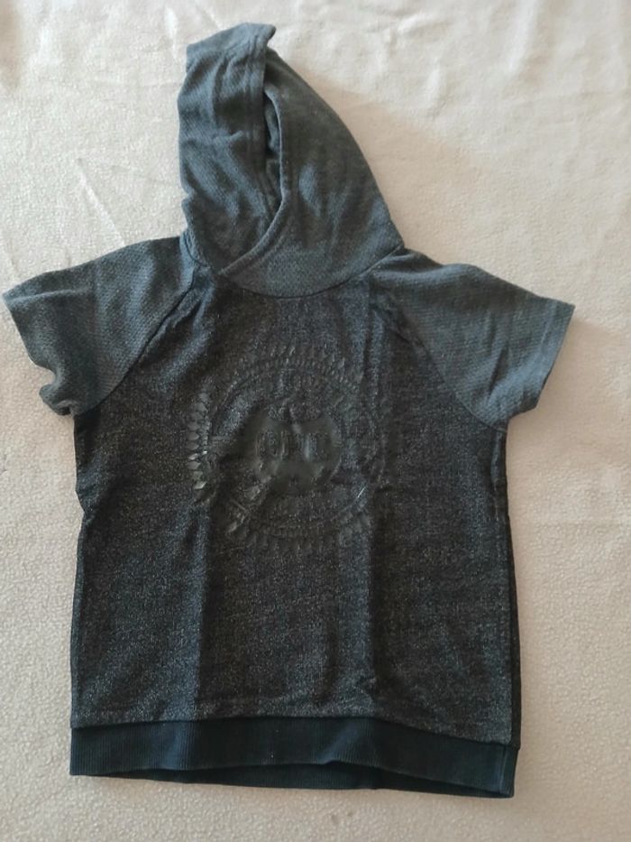 Tee-shirt à capuche garçon 6 ans - photo numéro 2