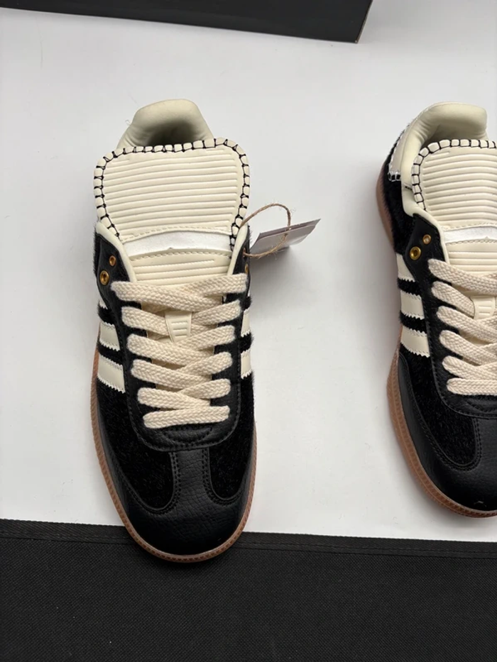 Baskets Adidas - photo numéro 2