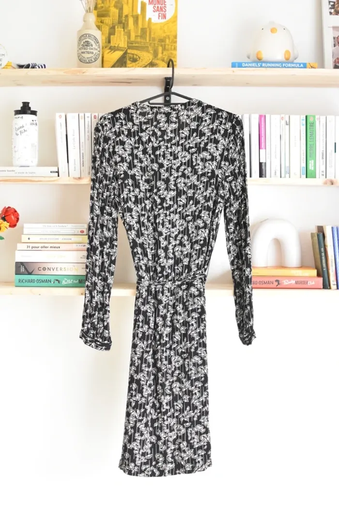 Robe Sessun en taille XS - Très bon état - photo numéro 7