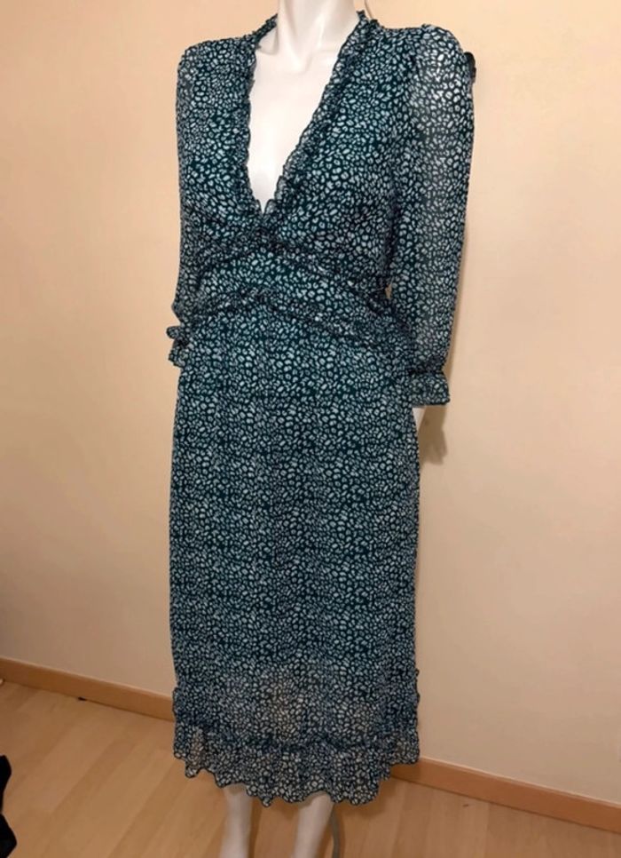 💚 Robe longue verte et blanche Shein Taille M 🤍 - photo numéro 2