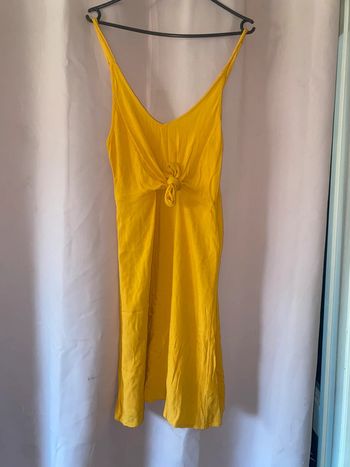 Robe jaune moutarde