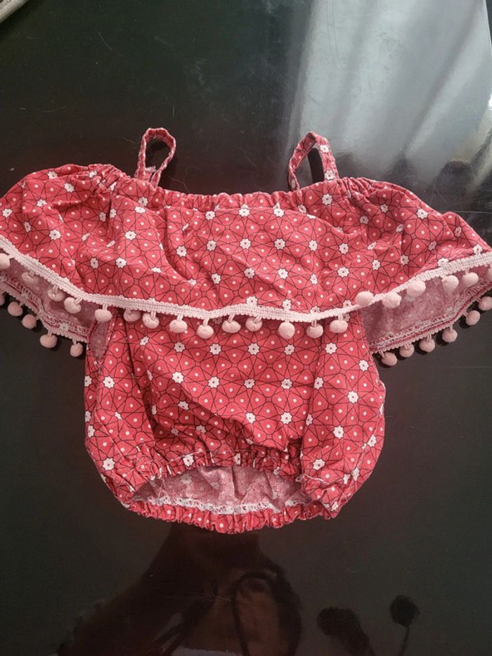 Ensemble rouge fait main 24 mois - photo numéro 2