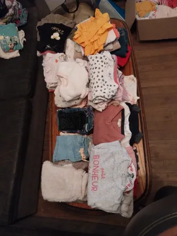 Lot vêtements bébé fille (du 0 jusqu'au 24mois)
