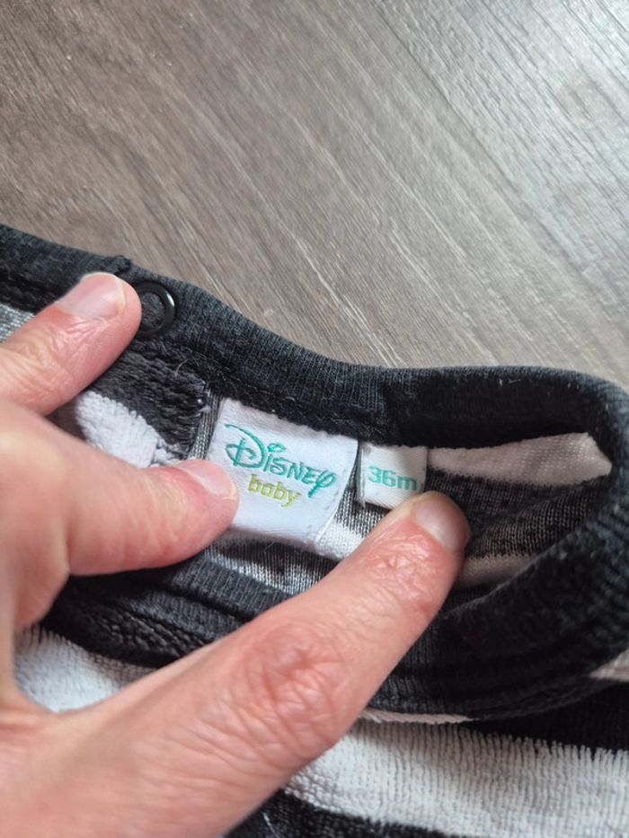 Magnifique pyjama velours Mickey 36 mois - photo numéro 4