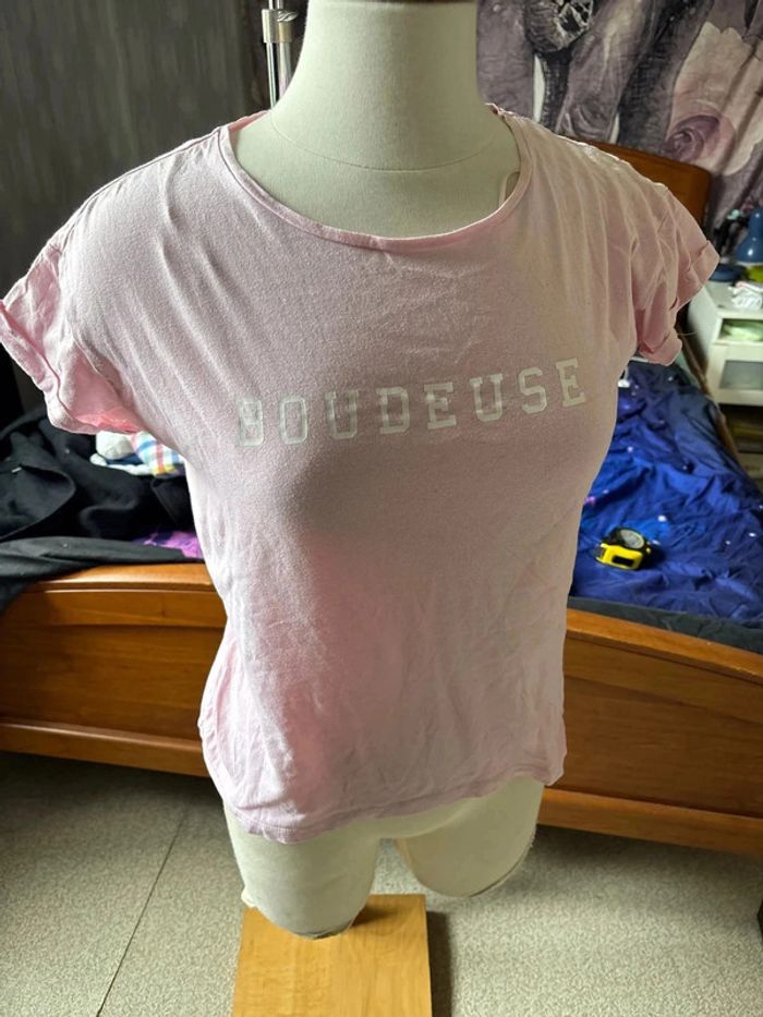T shirt boudeuse marque cache cache taille 40 voir mesures plus d'étiquette