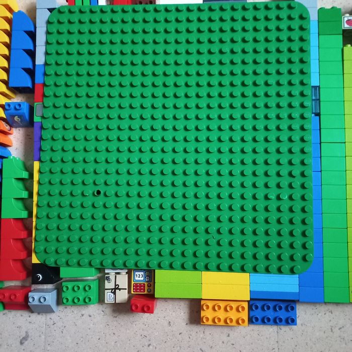Jeu de construction  lot 435 Lego Duplo multicolores et plaques - photo numéro 6