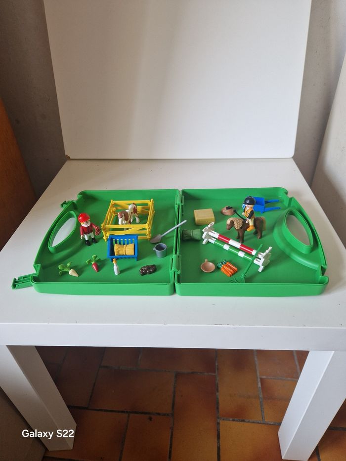 Playmobil valisette poney enfants