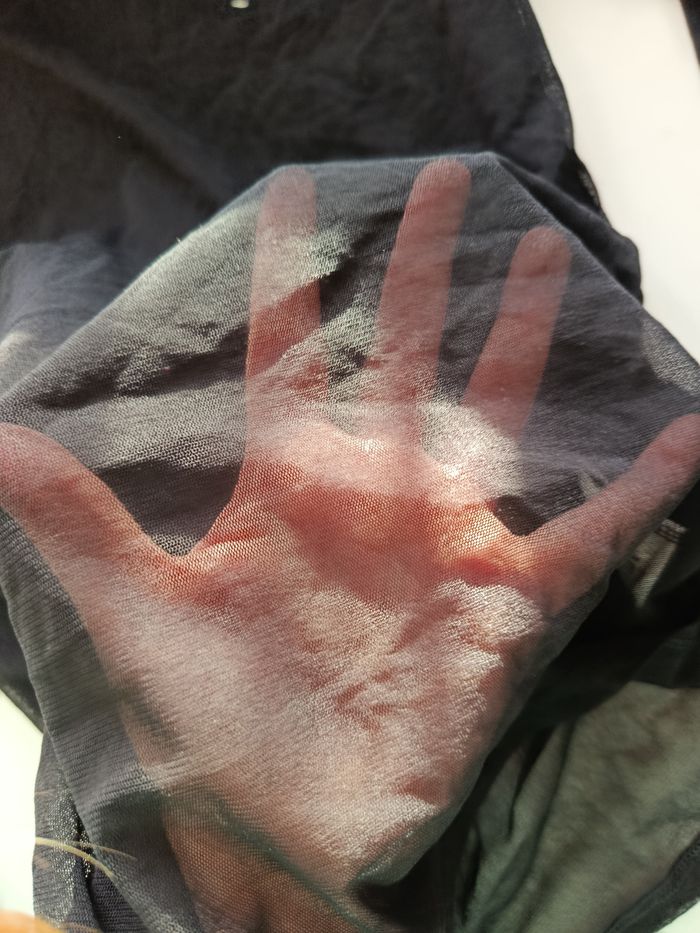 pull noir transparent - photo numéro 4