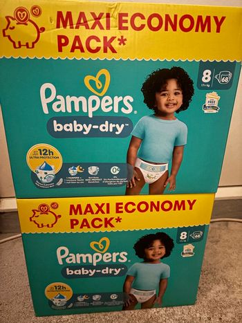 2 cartons couches Pampers taille 8 neuf 