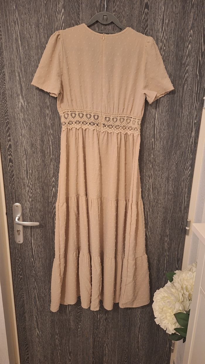 Robe longue bohème beige à dentelle - photo numéro 2