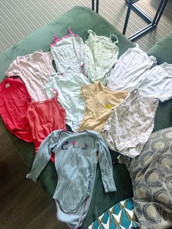 Lot bodies 36 mois 