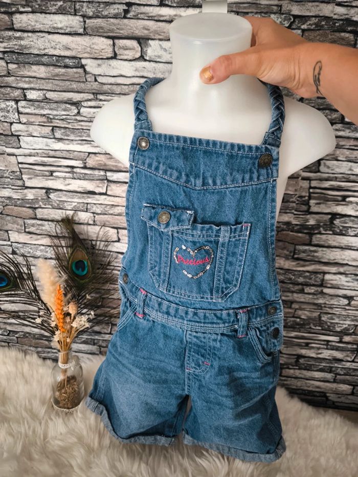 💙 Jolie salopette short en jean taille 8 ans 💙 - photo numéro 2