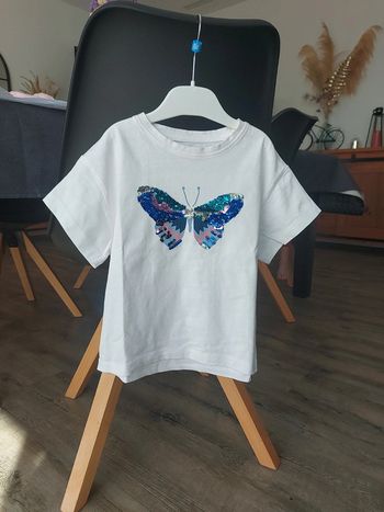 Tee-shirt manches courtes sequins papillon magiques 5 ans