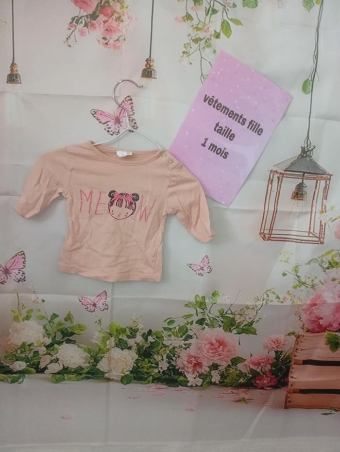 Tee-shirt manches longues fille Kiabi abricot taille 1 mois / 56 cm