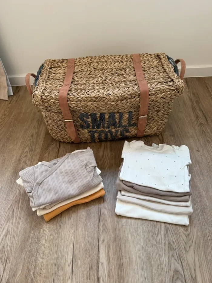 Lot de 11 bodys bébé longues manches en taille 3/6 mois ,68 cm Zara, H&M et petit béguin