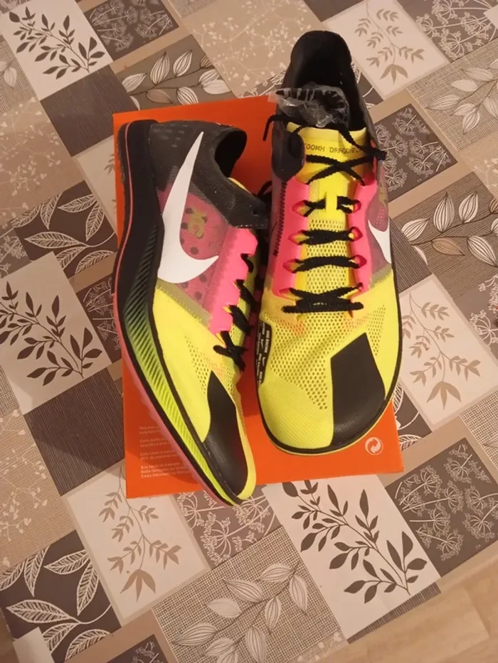 Chaussures de course Nike dragonfly Taille 46 - photo numéro 4