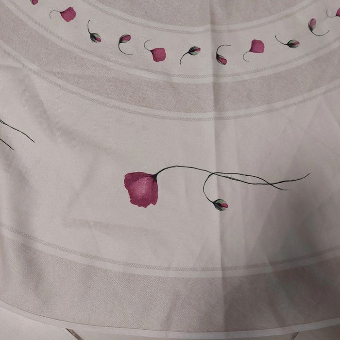 Nappe ronde beige à fleurs - photo numéro 2