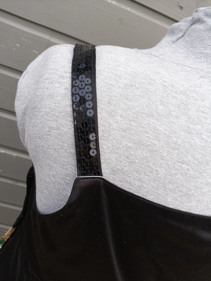 Robe unique Taille 46/48 - photo numéro 7
