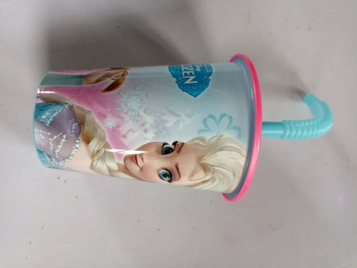 Verre a paille reine des neiges