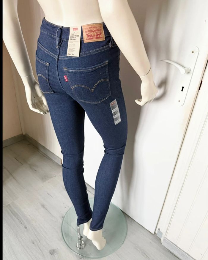 Jean Levi’s 720 Super Skinny – Taille 26/32 – Bleu brut – Neuf avec étiquette - photo numéro 10