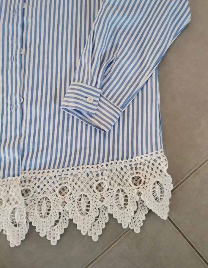 Chemise rayé et dentelle - photo numéro 2
