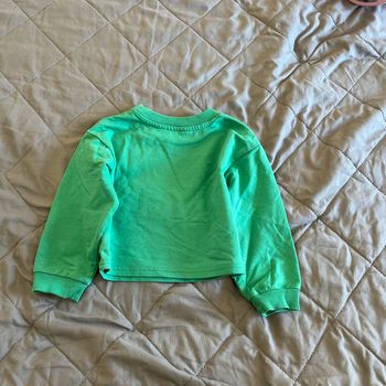 Pull court fille