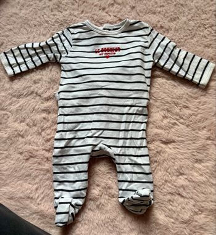 Lot 6 pyjamas 1mois - photo numéro 6