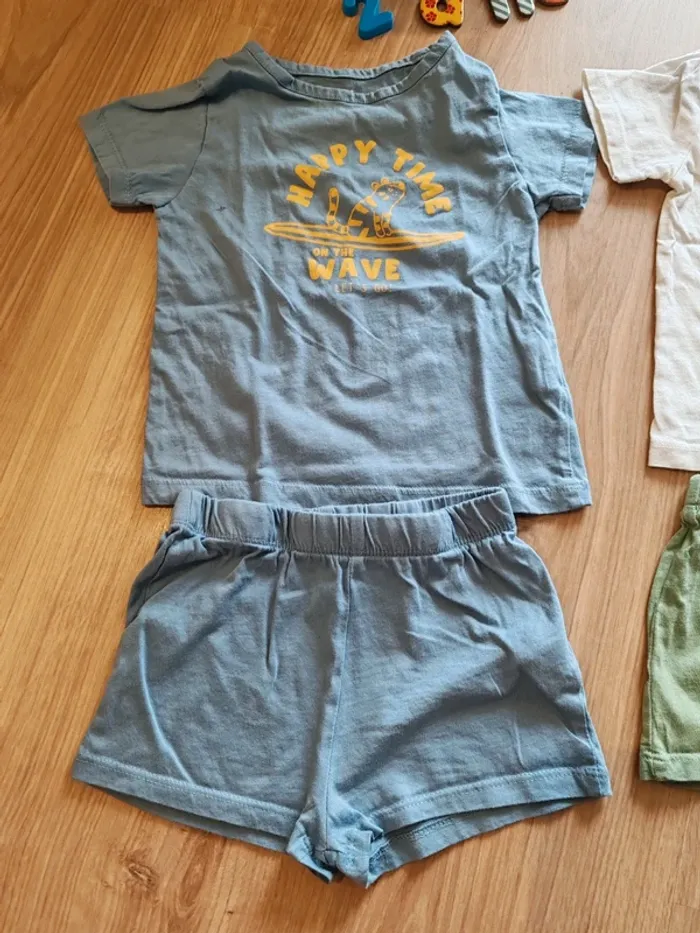 Pyjama 24 mois - photo numéro 2