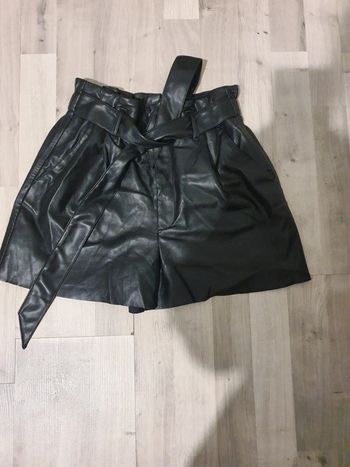 Short simili taille 34