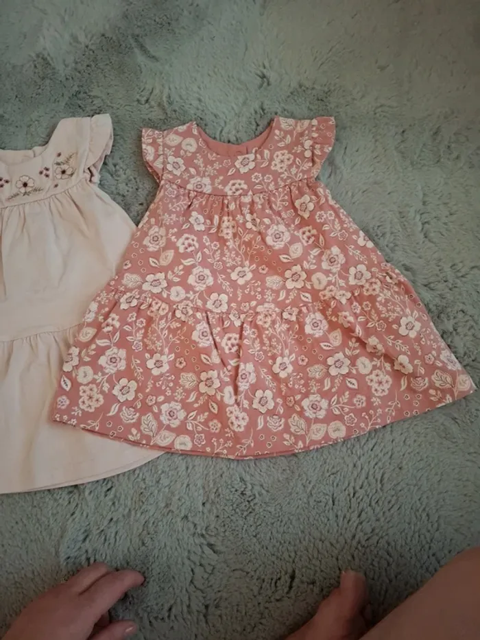 Lot de 2 robes C&A - photo numéro 3