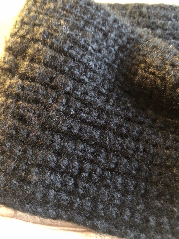 Bandeau noir en laine avec fantaisie - photo numéro 2