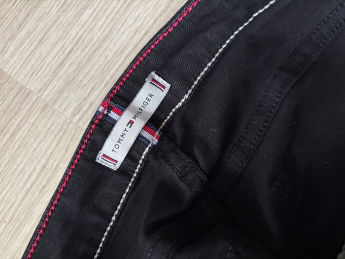 Jean noir Tommy Hilfiger - photo numéro 8