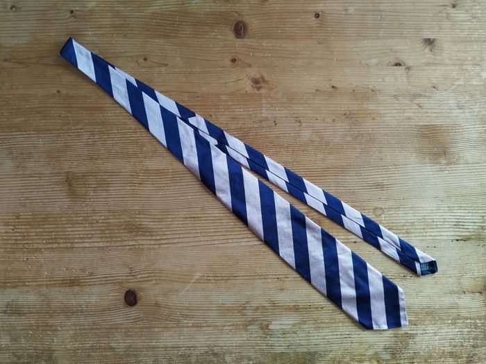 Cravate Élégante Philippe Vendôme - Rayures Roses et Bleues - 100% Soie - Fabriquée en France - TBE - photo numéro 2